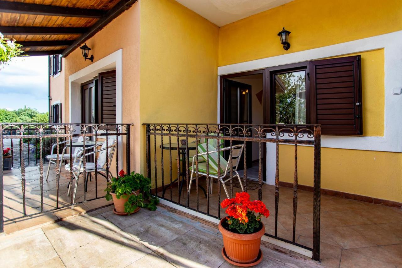 Apartmani Jurman Matohanci Exterior foto